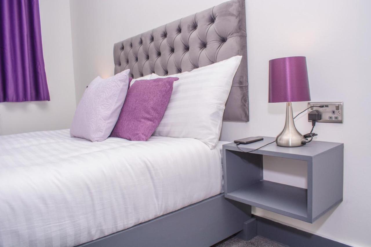 Homestay In Birmingham Sleeps 8 - Free Parking & Wifi Eksteriør bilde